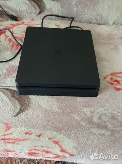 Sony PS4 slim 1tb