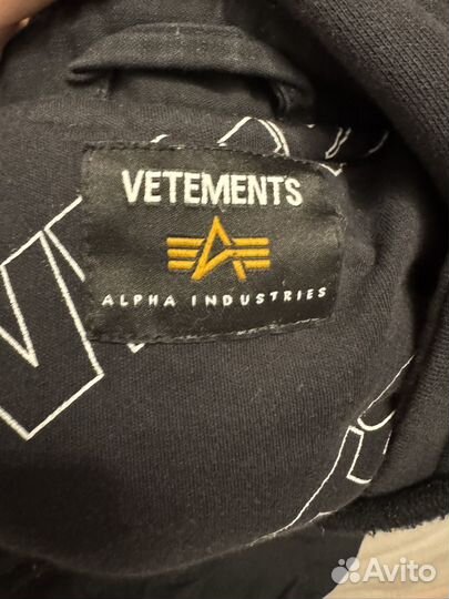 Бомбер vetements alpha industries