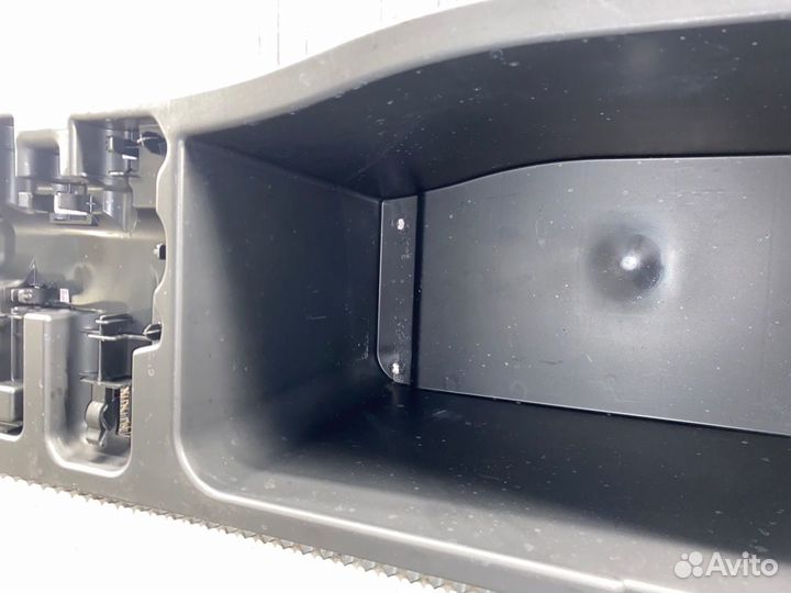 Отсек под инструмент Bmw X5 E70 N57 2013