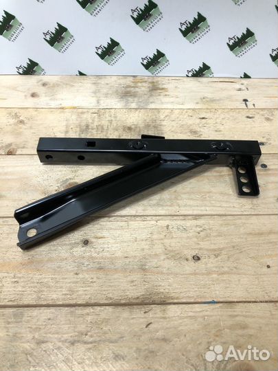 Кронштейн подножки задний правый cf400