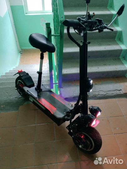 Электросамокат с сиденьем взрослый