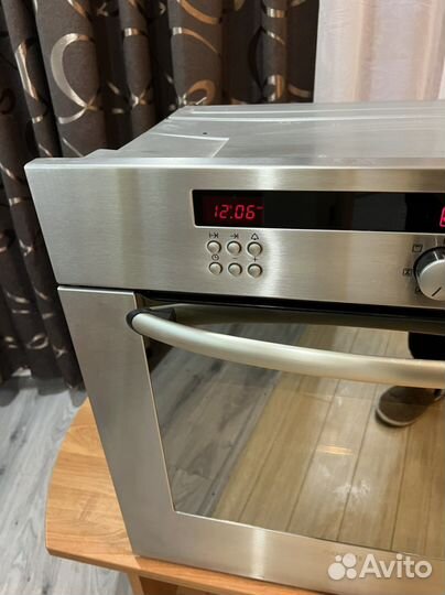 Духовой шкаф Bosch Германия с выкатной дверцей