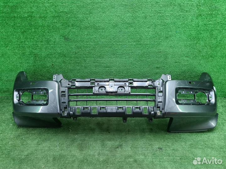 Бампер передний Mitsubishi Montero/Pajero