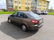 ВАЗ (LADA) Granta 1.6 MT, 2017, 151 000 км, с пробегом, цена 380 000 руб.