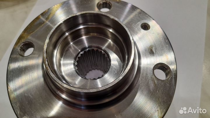 Ступица передняя VW Passat B3, Golf3, 357407615