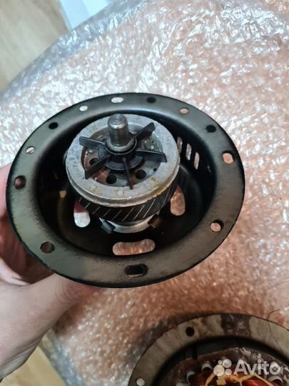 Электродвигатель M-18F-1 от Equation Jervis 120 Вт