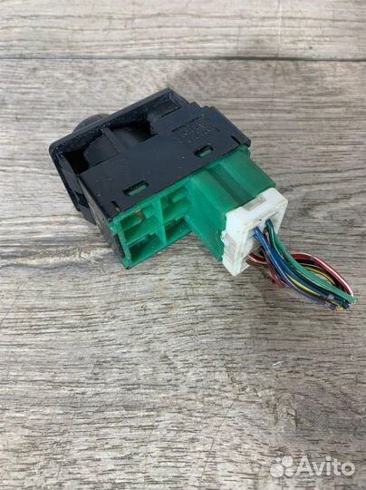 Переключатель регулировки зеркала Nissan-Ниссан S