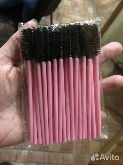 Щеточки для бровей и ресниц