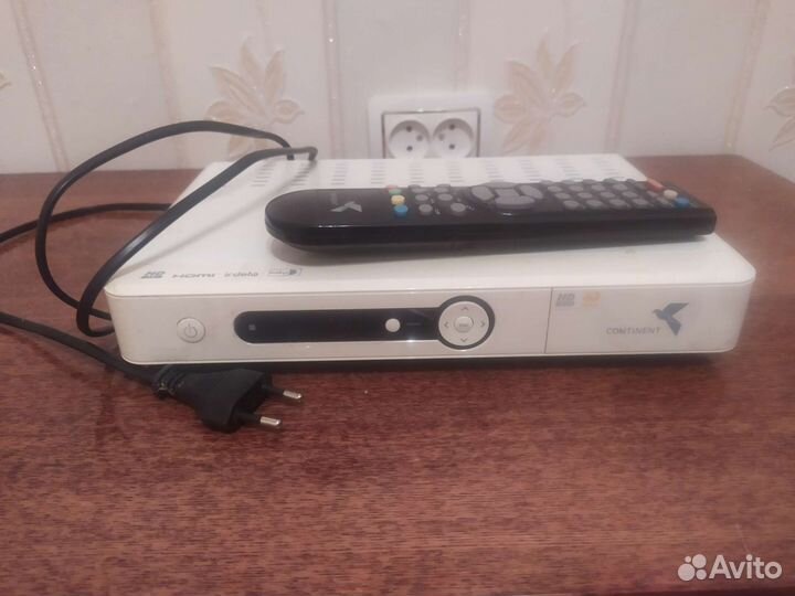 Спутниковый ресивер Континент HD