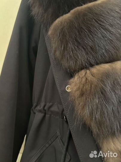 Парка женская с натуральным мехом 44