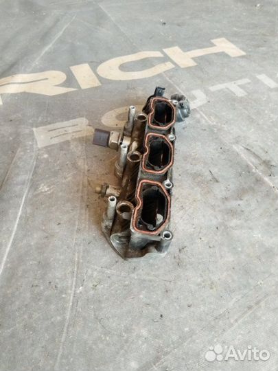 Коллектор впускной Audi A6 C6 CCA 2010