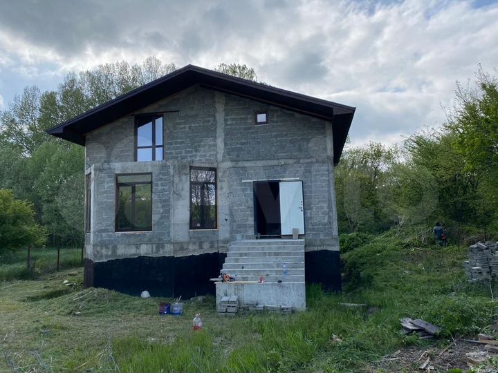 Дом 277 м² на участке 6 сот.