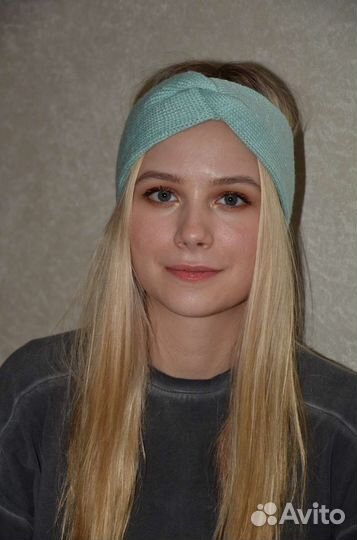 Повязка на голову вязаная,женская