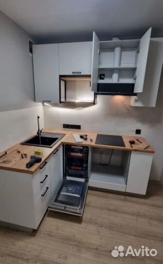 Кухонный гарнитур угловой в хрущевку