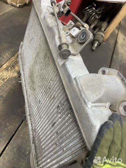 Интеркуллер Toyota Land Cruiser 200