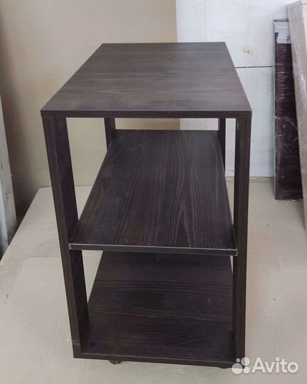 Этажерка на колесиках