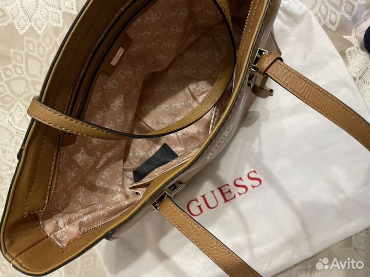 Сумку guess коричневая большая с ручками