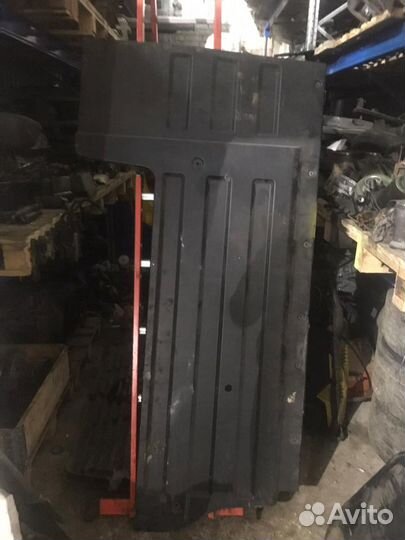 Mercedes actors задняя часть кабины