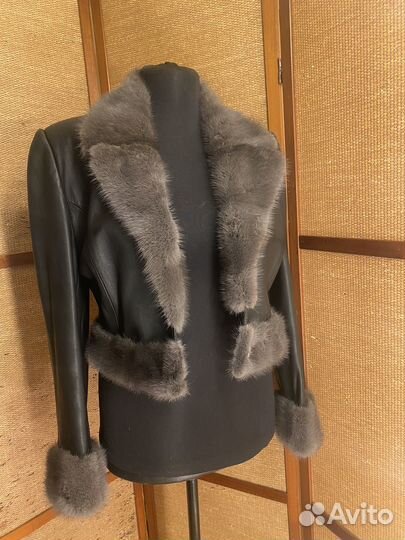 Куртка кожаная с мехом серой норки на весну