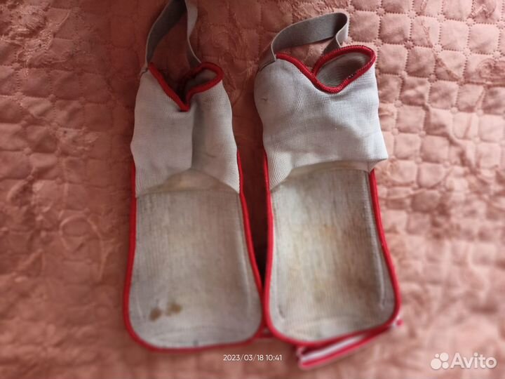 Коньки хоккейные