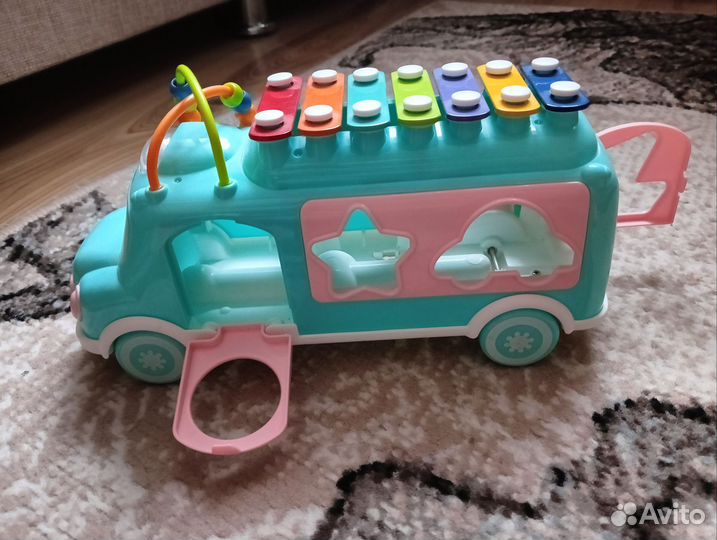 Игрушка автобус