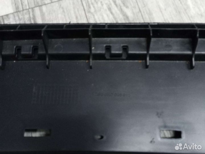 Заглушка бампера переднего volkswagen polo