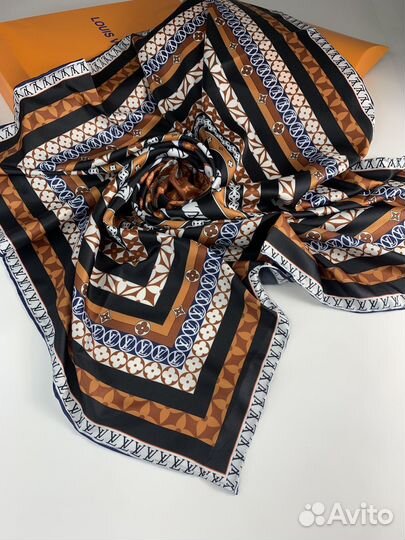 Шелковый платок Louis Vuitton новый