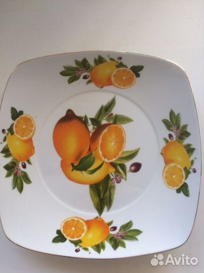 Посуда с лимонами