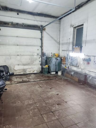Машиноместо, 30 м²