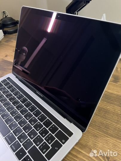 Macbook pro 13 2019 touch bar