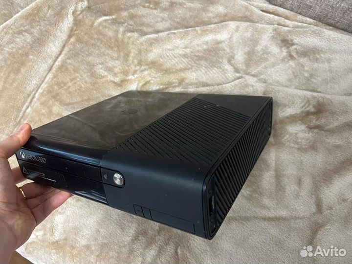 Xbox 360 E 250gb