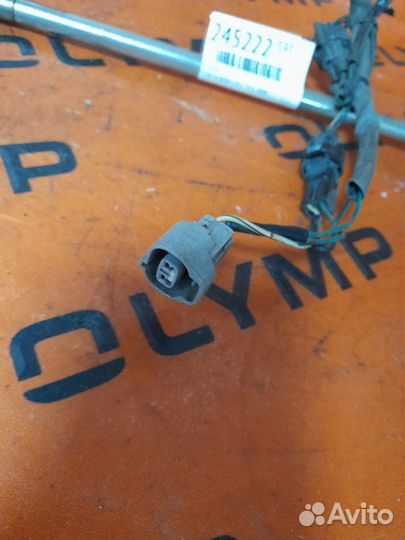 Антенна Toyota Noah CR52 3C-E 2000