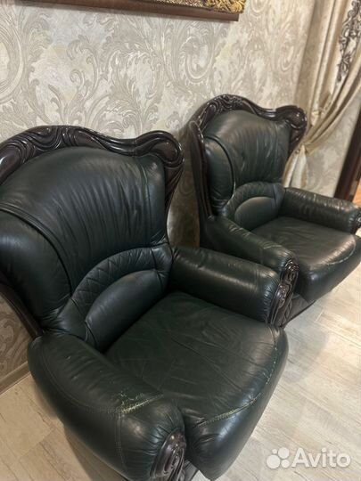 Продается мягкая мебель кожа