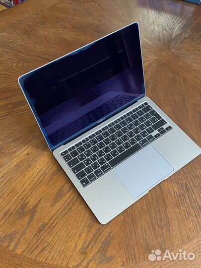 Apple MacBook air 13 2020 m1 8gb 256