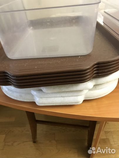 Поднос пластмасовый