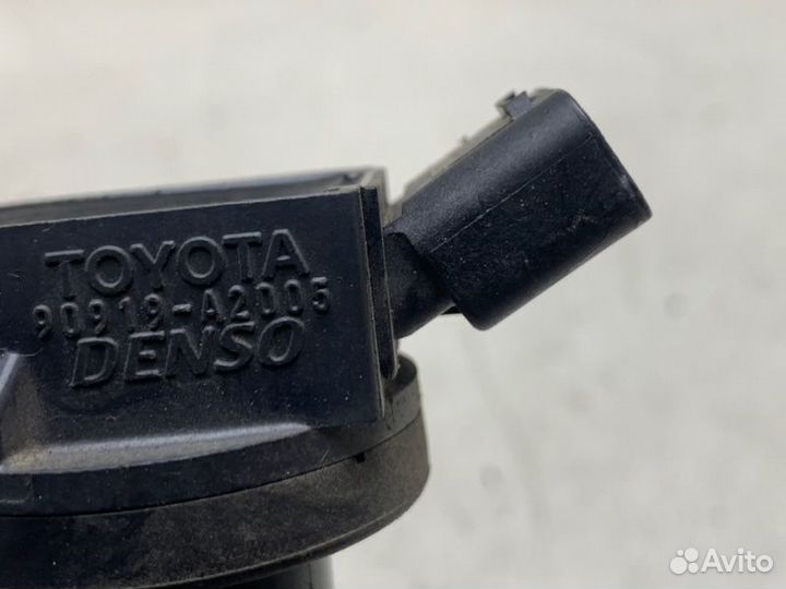 Катушка зажигания Toyota Tundra 5.7 2019
