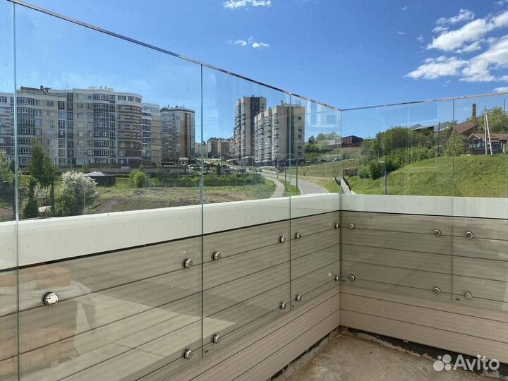 Стеклянные ограждения для балконов