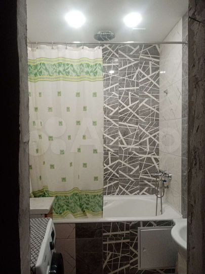 Комната 100 м² в 2-к., 3/17 эт.