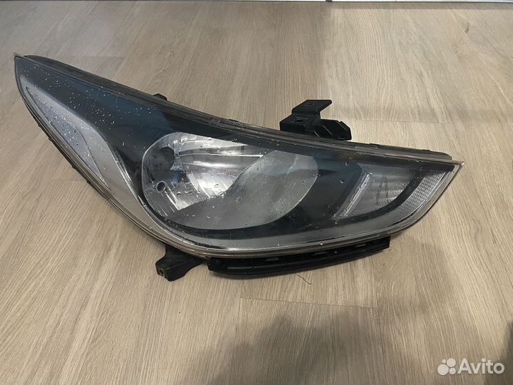 Фары на hyundai solaris 2 2017г