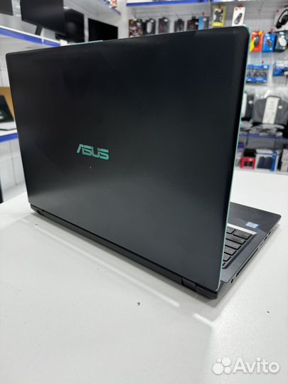 Ноутбук Asus X560U