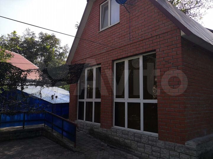 Дом 200 м² на участке 6 сот.