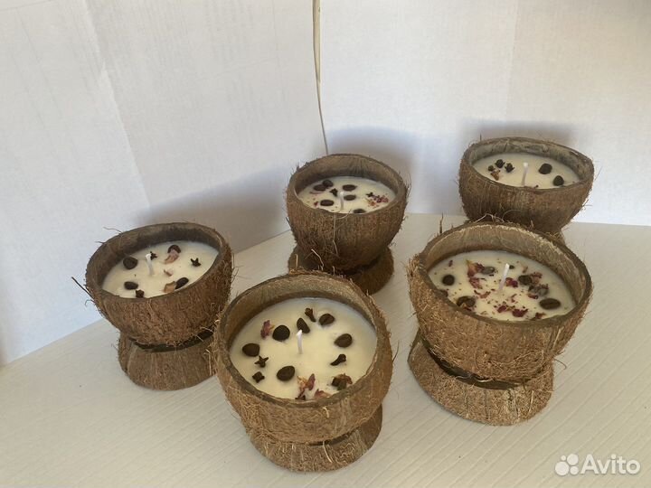 Свеча в кокосе