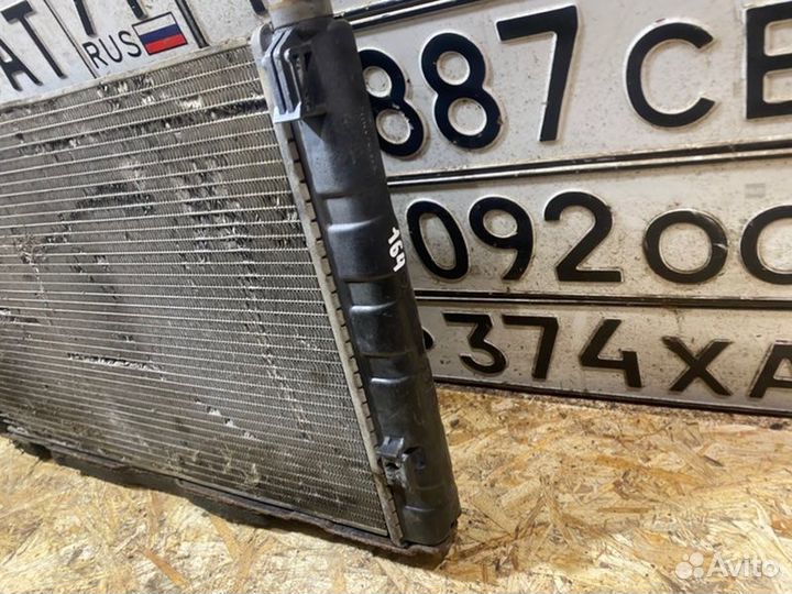 Радиатор охлаждения двигателя LADA Priora