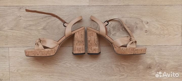 Босоножки новые, 37