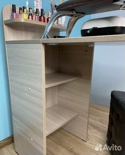 Стол для маникюра бу