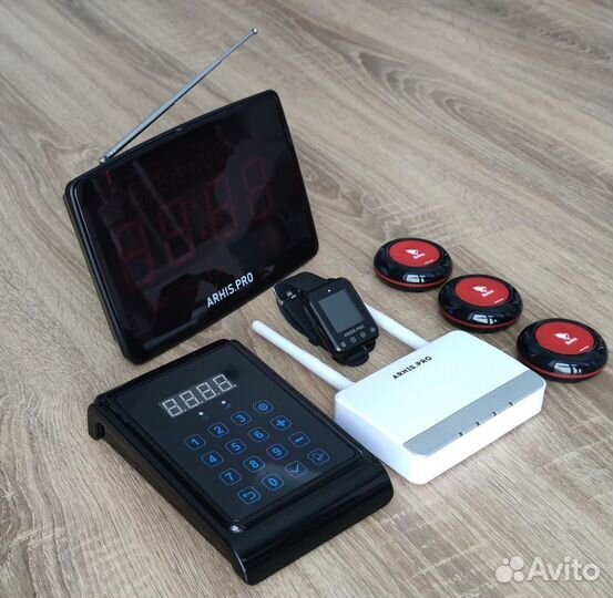 Кнопка вызова персонала, часы, табло, пуль, репите