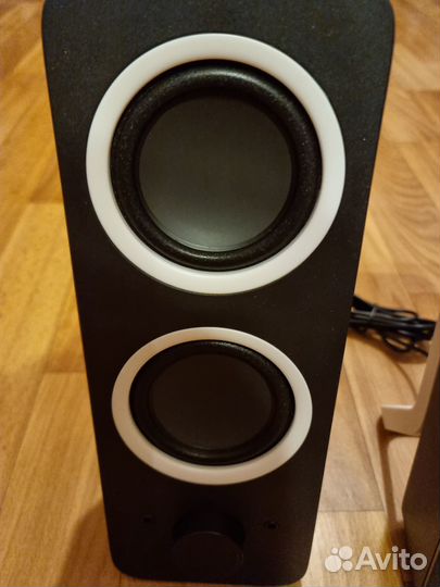 Колонки для компьютера Logitech Z200