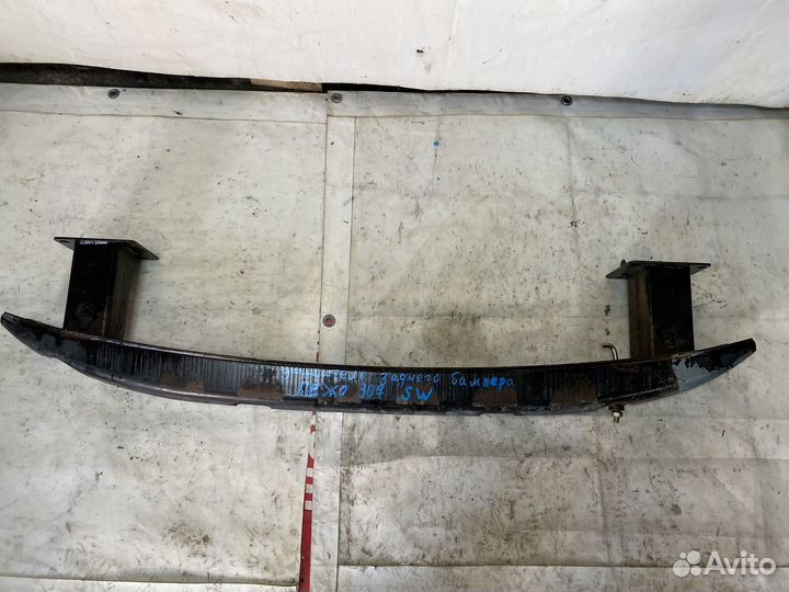 Усилитель заднего бампера Peugeot 307 SW