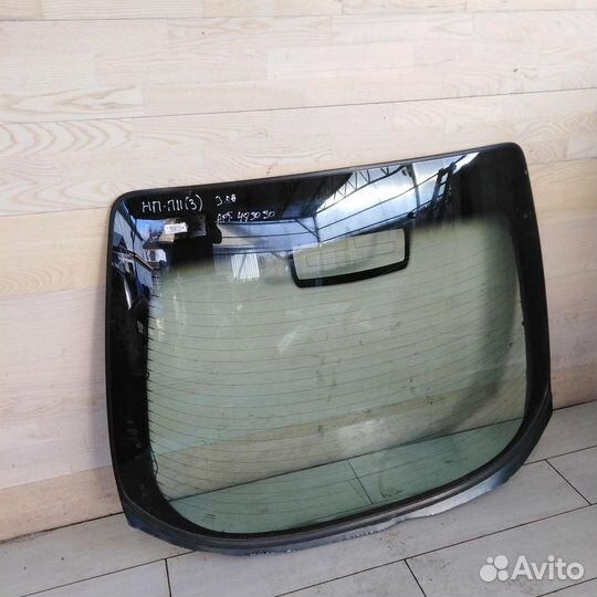 Стекло заднее Nissan Primera P11 лифтбек