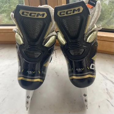 Коньки хоккейные CCM AS-V Pro размер 5